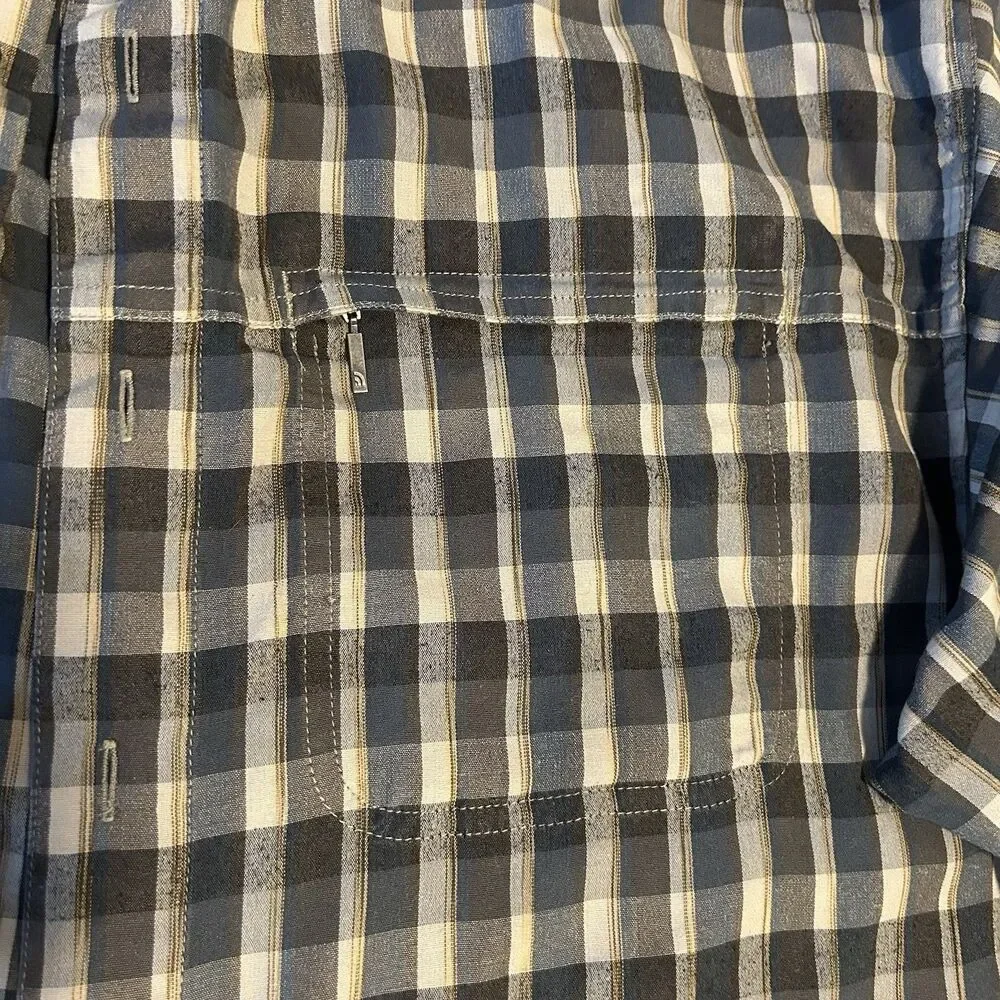 North Face Button Front Shirt Mens Size MED Short Sleeve Blue Gray Plaid Outdoor